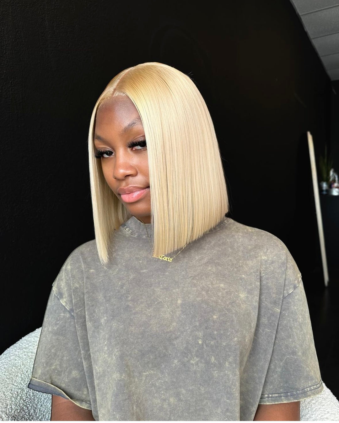 Influencer lady on our 613 blonde transparent lace frontal wig